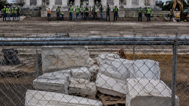 Controversial Contract Sparks Debate Over Lincoln Memorial Restoration