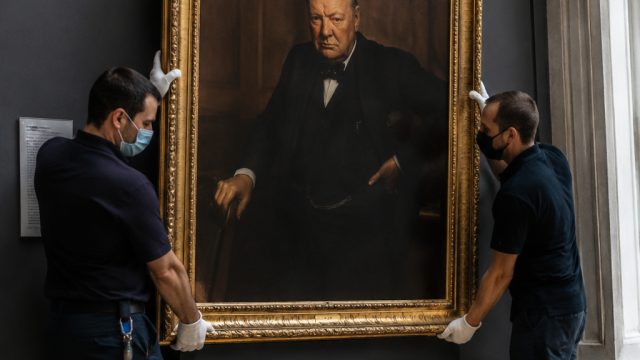 Controversial Artwork on Churchill's Legacy Removed from National Portrait Gallery | cinta poker com