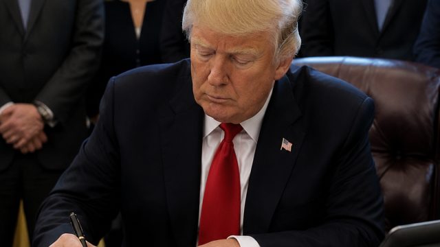 Trump Delays Housing Bill Signing Amid Voter-ID Controversy | idbplay, mbcslot88